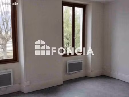 appartement 3 pièces 80 m²