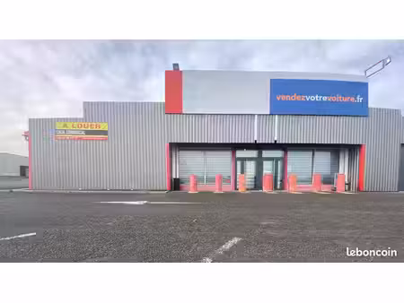 local 370 m² / 1600 ht poitiers sud