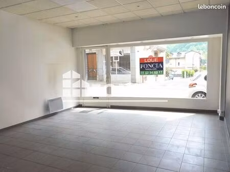 local commercial 58 m²