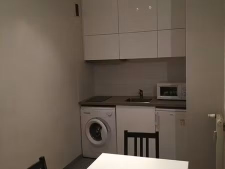 a louer - studio 37 rue général ferrié à grenoble. (quartier recherché)