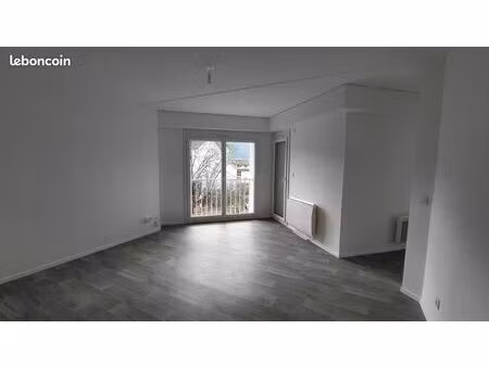 appartement 3 pièces 80 m²