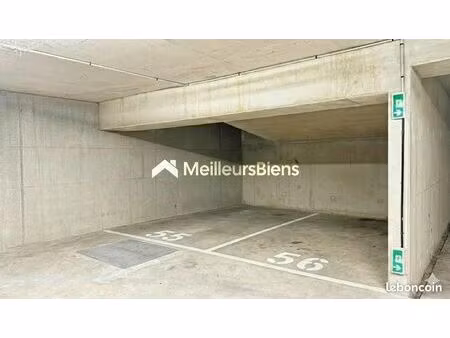 garage/box 15 m² sete