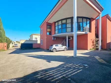 local commercial 190 m²