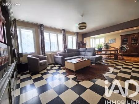 maison 6 pièces 151 m²