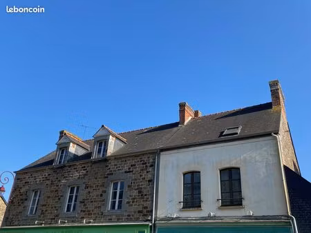 immeuble 4 pièces 80 m²