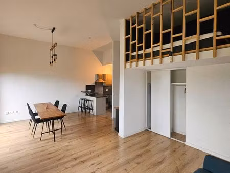 appartement résidence récente avec terrasse