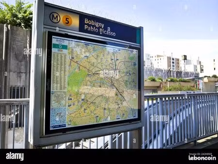 boutique 235 m² bobigny