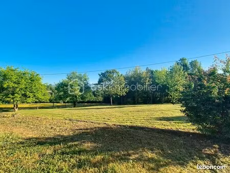 terrain 2 528 m² auvillar