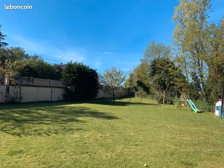 terrain constructible 650 m² - verdun-sur-garonne - quartier calme