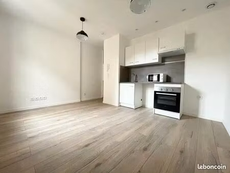 studio entièrement rénové