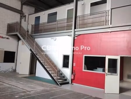 local d'activité 779 m²