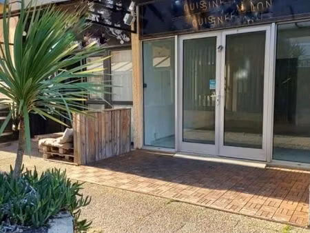 local commercial 22 m²