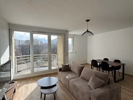 t2 meublé refait à neuf – 51 m² – europole