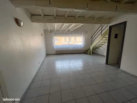 location t2 nu bis saint marcel