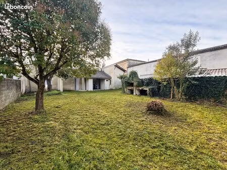 local 165 m² beautiran