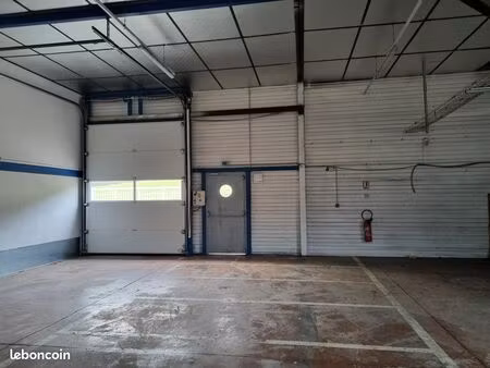 local d’activité malin 259 m2