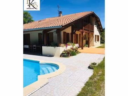 propriété 5 pièces 166 m²