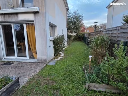 maison récente t3 garage  terrasse  bbc  jardin privatif clos (20 min bordeaux)