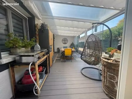 maison 7 pièces 145 m²