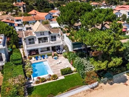 villa 10 pièces 400 m²