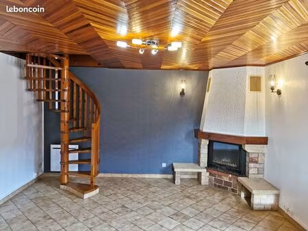 maison 3 pièces 57 m² sur brignoud