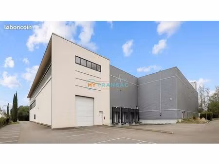 local industriel 7 096 m²