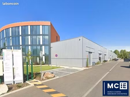 local d'activité 671 m²