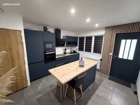 maison de ville rénovée – 70 m² – 3 niveaux – idéale 1er achat ou locatif