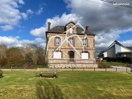 maison 6 pièces 130 m²