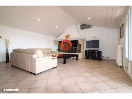 immeuble 430 m² laudun-l'ardoise