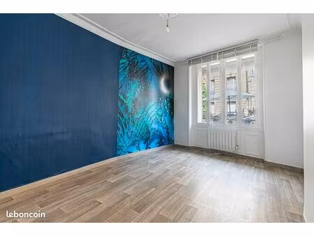 local 48 m² saint-germain-en-laye