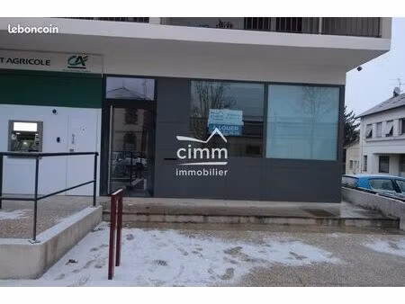 local 86 m² saint-siméon-de-bressieux