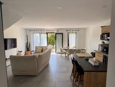 à louer – villa t5 neuve 99 m² avec jardin & garage