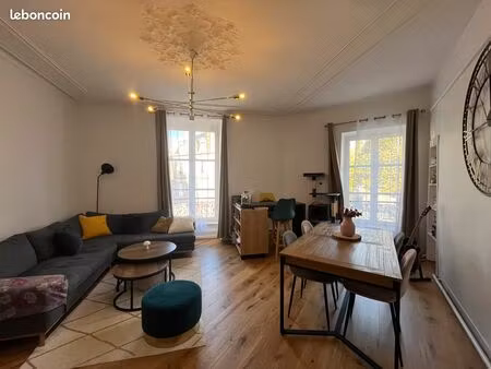 appartement t3 rénové – 82 77 m² – centre ville