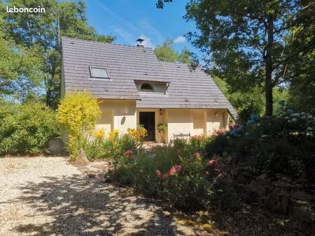 local industriel et maison individuelle