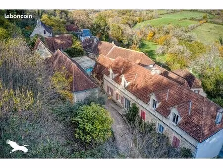 longère 8 pièces 260 m²