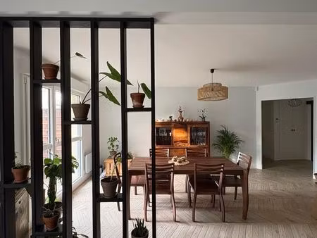 superbe appartement entièrement rénové avec jardin  cave et parking (87m2) à collégien