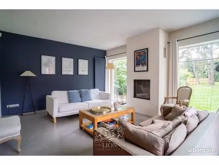 maison 7 pièces 257 m²