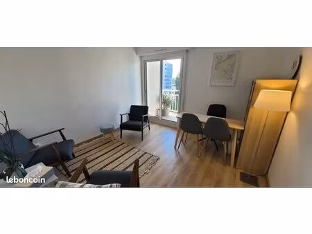 cabinet paramédical très bien situé à mérignac (1 jour/semaine le vendredi)