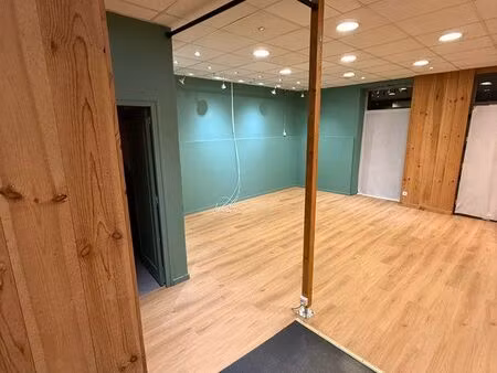 local commercial a louer