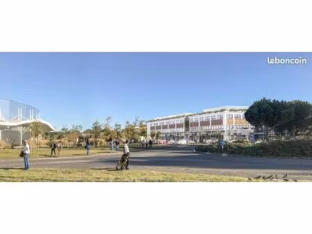 local commercial 80 m²