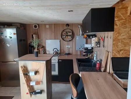 terrain de loisir/cabanon autonome