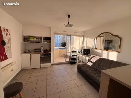 studio meublé de 18 m2 corniche proche plage et commerces
