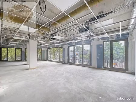 bureaux 303 m² saint-martin-d'hères