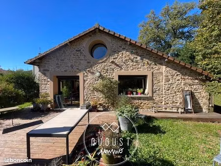 propriété 6 pièces 138 m²