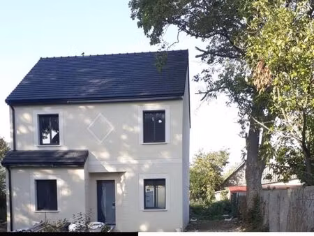 maison 5 pièces 104 m²