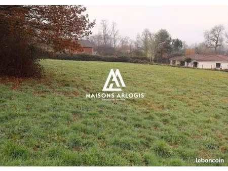 terrain 2 391 m² condat sur vienne