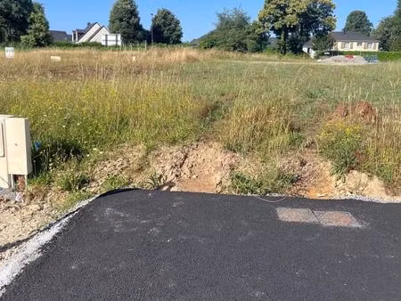 terrain 310 m² suce sur erdre
