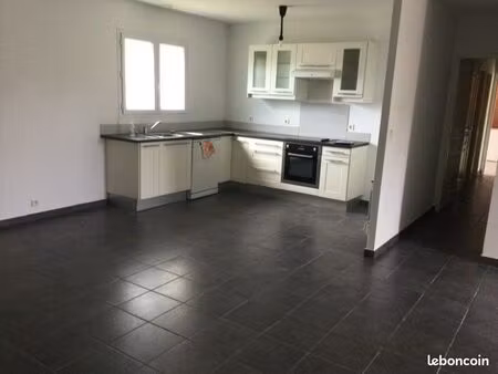 loue maison avec jardin à biganos au calme