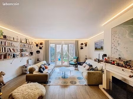 maison 7 pièces 145 m²